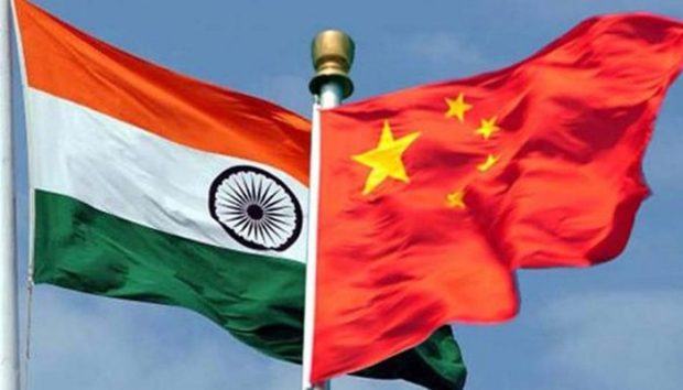 India-China Flag-700.jpg